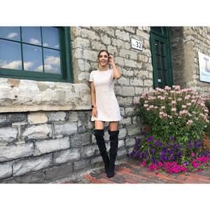 Meet your Posher, Jade